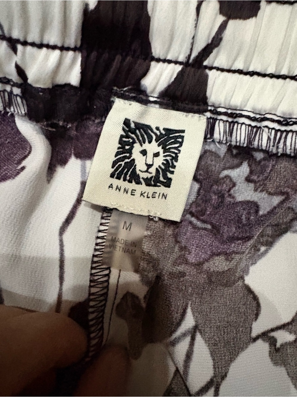 Anne Klein White Pants with Black and Purple Floral Print - Picture 2 of 2